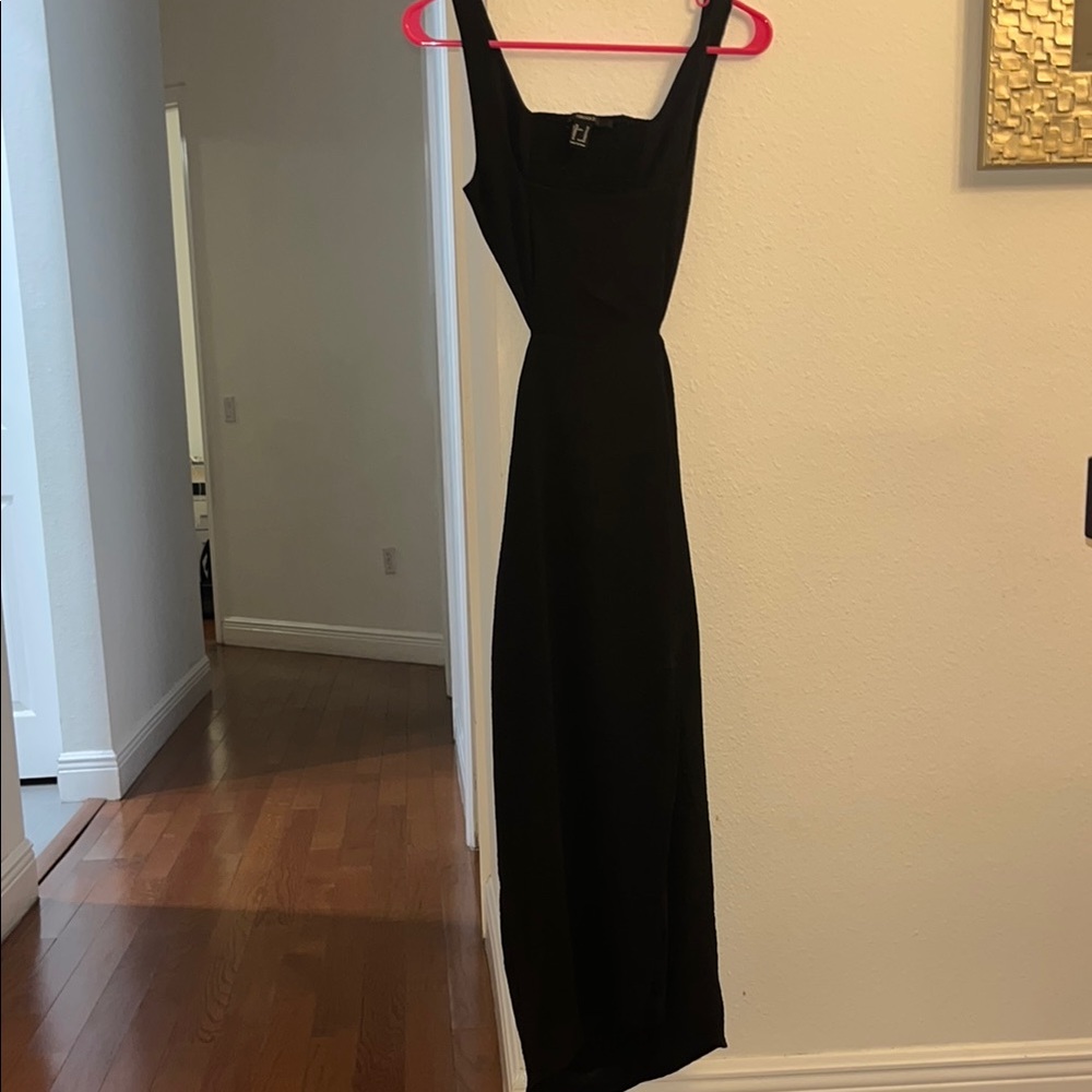 Elegant Black Sleeveless Dress
